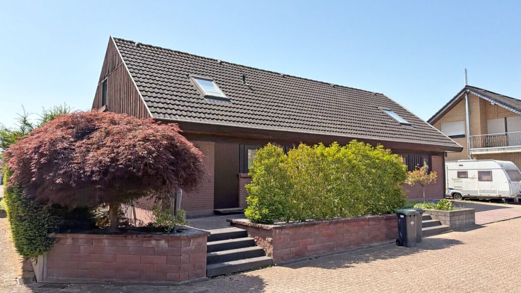 Volksbank Immobilien Niederrhein GmbH - Immobilienangebot - Wesel - Alle - Großzügiges Einfamilienhaus in familienfreundlicher Sackgassenlage im Weseler Hanseviertel
