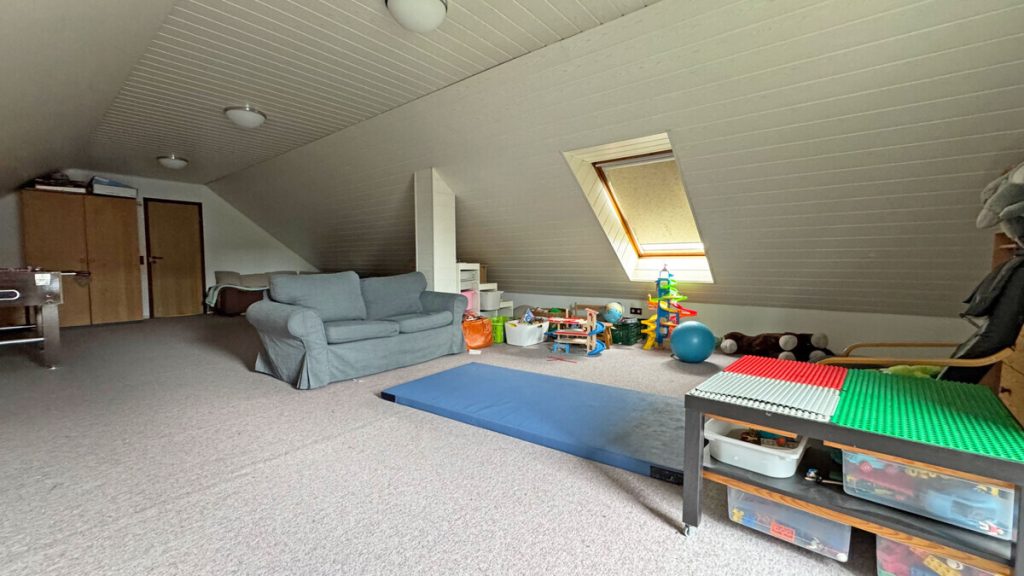 Volksbank Immobilien Niederrhein GmbH - Immobilienangebot - Wesel - Alle - Großzügiges Einfamilienhaus in familienfreundlicher Sackgassenlage im Weseler Hanseviertel