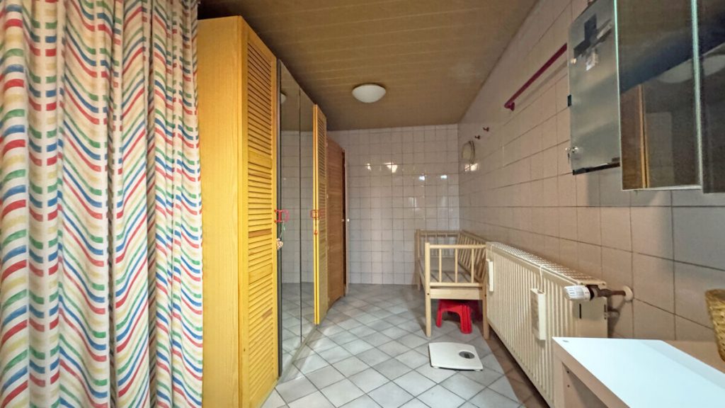 Volksbank Immobilien Niederrhein GmbH - Immobilienangebot - Wesel - Alle - Großzügiges Einfamilienhaus in familienfreundlicher Sackgassenlage im Weseler Hanseviertel