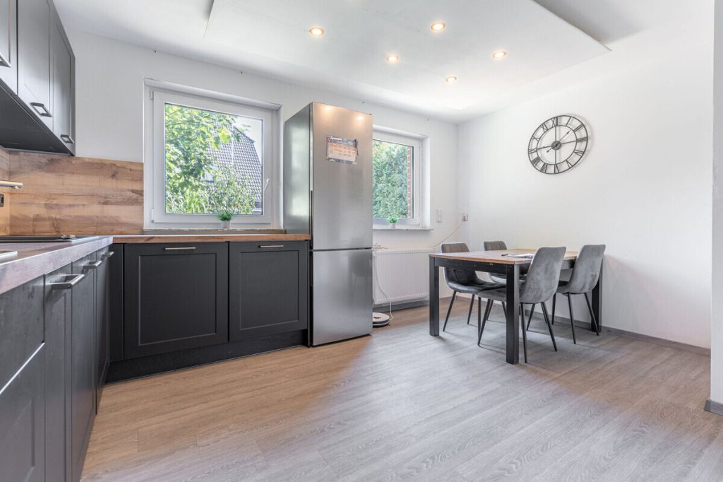 Volksbank Immobilien Niederrhein GmbH - Immobilienangebot - Wesel - Alle - Lackhausen aufgepasst! Familienfreundliche Doppelhaushälfte mit schönem Grundstück und Garage!