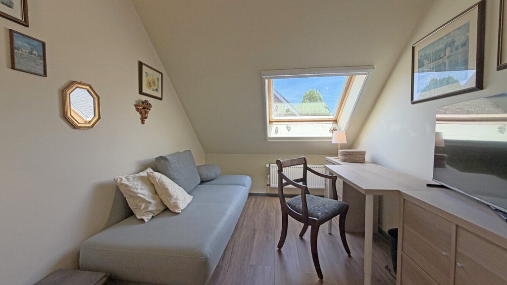 Volksbank Immobilien Niederrhein GmbH - Immobilienangebot - Sonsbeck - Alle - Für zwei Parteien oder allein: Luxuriöses Zweifamilienhaus im Herzen von Sonsbeck!