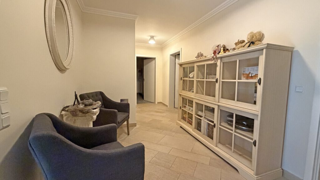 Volksbank Immobilien Niederrhein GmbH - Immobilienangebot - Sonsbeck - Alle - Für zwei Parteien oder allein: Luxuriöses Zweifamilienhaus im Herzen von Sonsbeck!