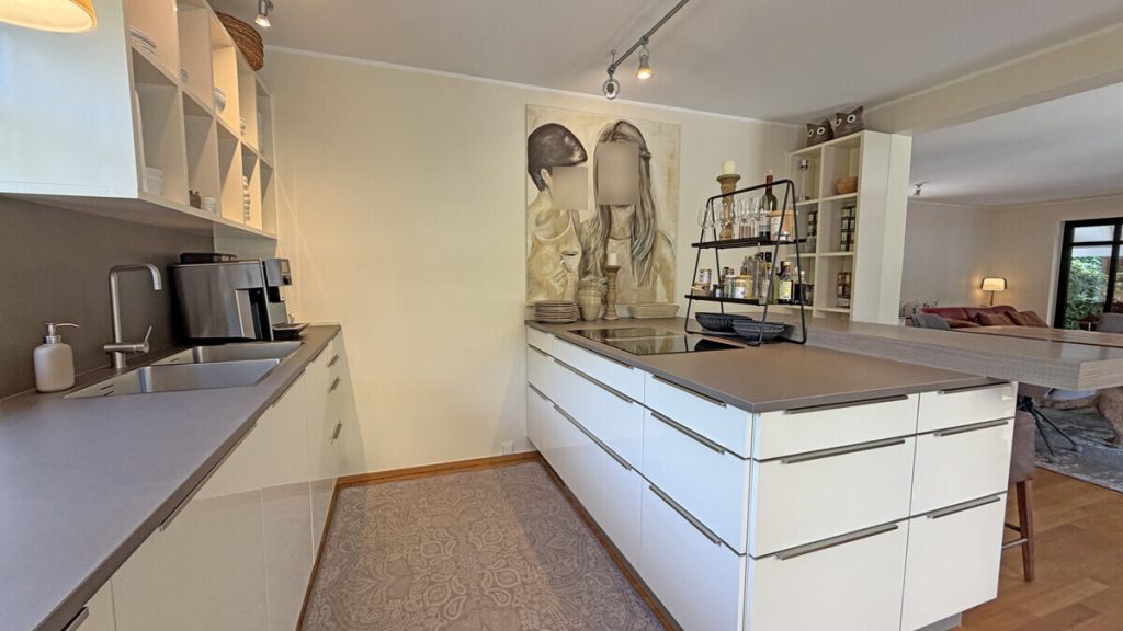 Volksbank Immobilien Niederrhein GmbH - Immobilienangebot - Sonsbeck - Alle - Für zwei Parteien oder allein: Luxuriöses Zweifamilienhaus im Herzen von Sonsbeck!