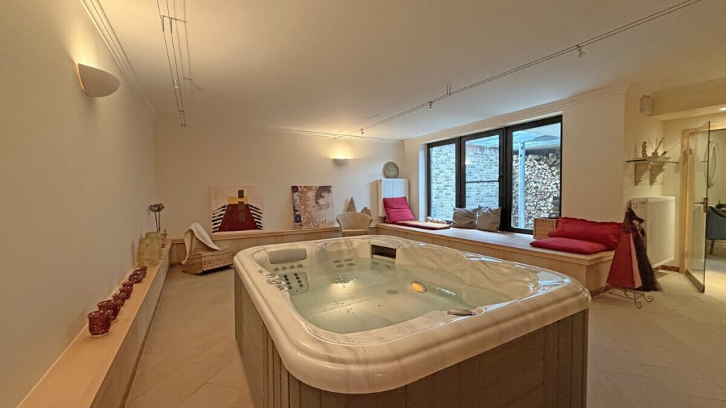 Volksbank Immobilien Niederrhein GmbH - Immobilienangebot - Sonsbeck - Alle - Für zwei Parteien oder allein: Luxuriöses Zweifamilienhaus im Herzen von Sonsbeck!