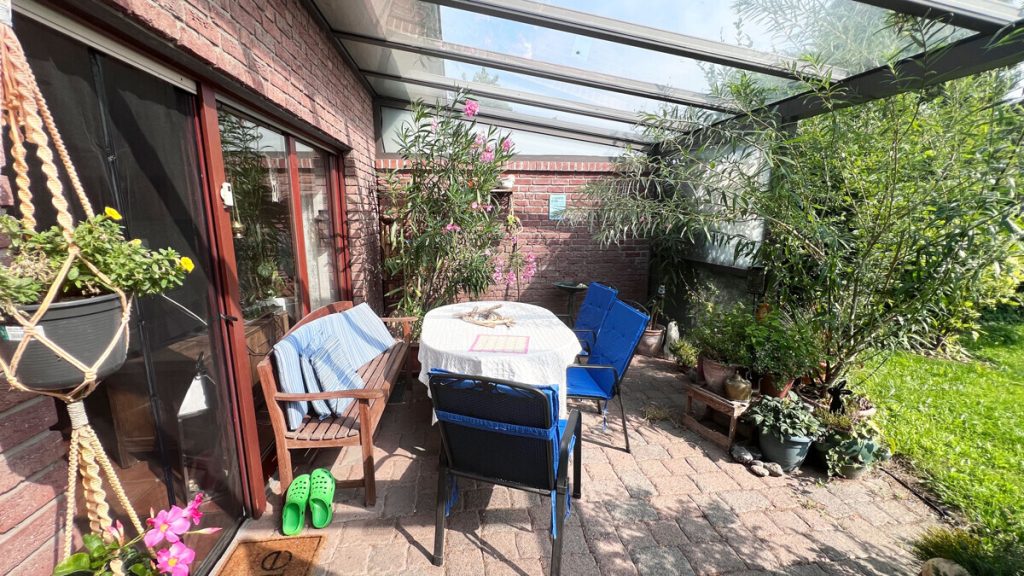 Volksbank Immobilien Niederrhein GmbH - Immobilienangebot - Rheinberg - Alle - Familienglück in ländlicher Idylle – Ihr Reihenendhaus mit Garten in Rheinberg-Alpsray