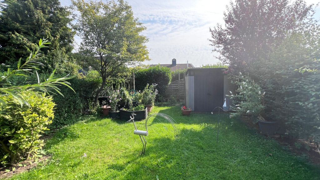 Volksbank Immobilien Niederrhein GmbH - Immobilienangebot - Rheinberg - Alle - Familienglück in ländlicher Idylle – Ihr Reihenendhaus mit Garten in Rheinberg-Alpsray
