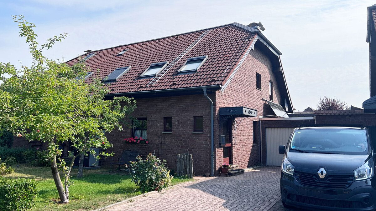 Volksbank Immobilien Niederrhein GmbH - Immobilienangebot - Rheinberg - Alle - Familienglück in ländlicher Idylle – Ihr Reihenendhaus mit Garten in Rheinberg-Alpsray