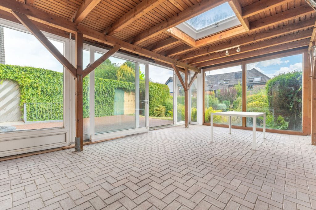 Volksbank Immobilien Niederrhein GmbH - Immobilienangebot - Wesel - Alle - Freistehendes Einfamilienhaus mit Garage und großem Grundstück in ruhiger Lage von Wesel-Lackhausen