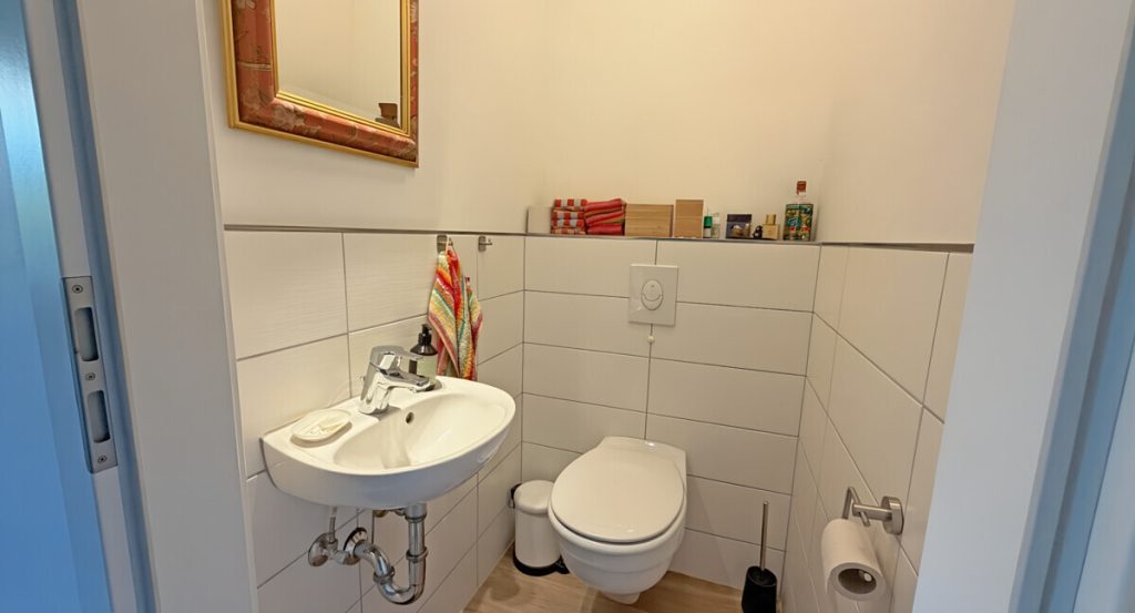 Volksbank Immobilien Niederrhein GmbH - Immobilienangebot - Wesel - Alle - Historisches Reihenmittelhaus von 1772 – denkmalgeschützt, modern & vermietet in Wesel-Diersfordt!
