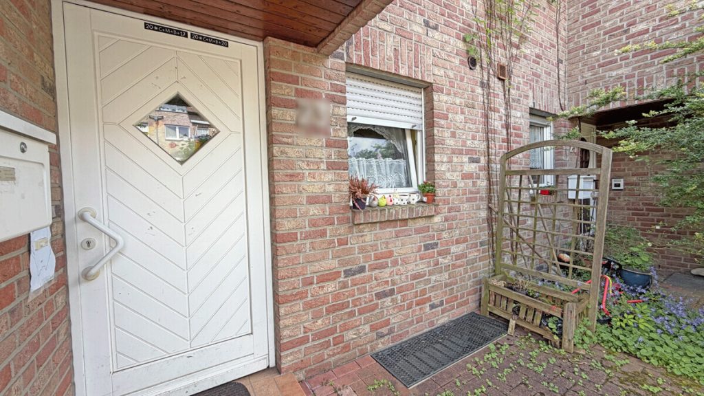 Volksbank Immobilien Niederrhein GmbH - Immobilienangebot - Duisburg - Alle - Familienfreundliches Reihenmittelhaus mit Garten, Carport und Keller in Duisburg-Rumeln-Kaldenhausen