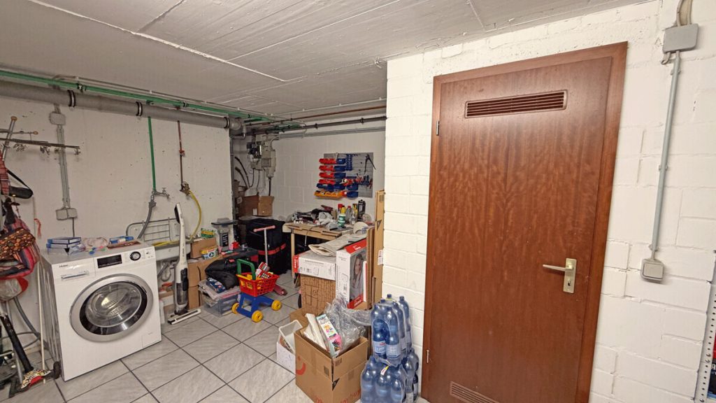 Volksbank Immobilien Niederrhein GmbH - Immobilienangebot - Duisburg - Alle - Familienfreundliches Reihenmittelhaus mit Garten, Carport und Keller in Duisburg-Rumeln-Kaldenhausen