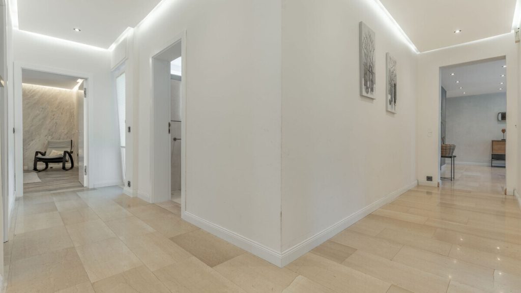 Volksbank Immobilien Niederrhein GmbH - Immobilienangebot - Wesel - Alle - Stilvoll wohnen am Diersfordter See – großzügiges ZFH mit saniertem Erdgeschoss und Ausbaupotenzial