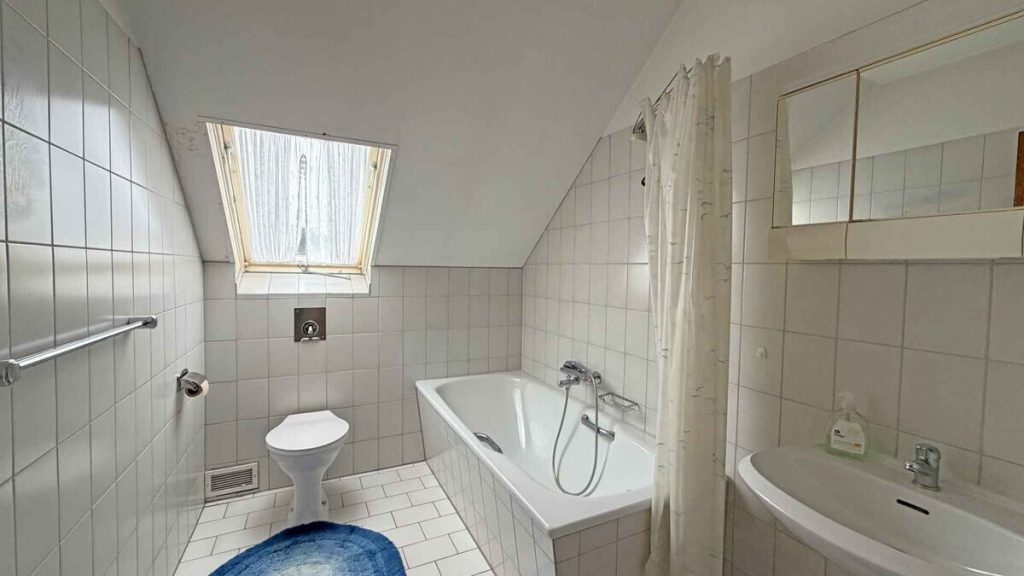 Volksbank Immobilien Niederrhein GmbH - Immobilienangebot - Xanten - Alle - Zentral gelegen auf tollem Grundstück! Einfamilienhaus mit Doppelgarage in Xanten