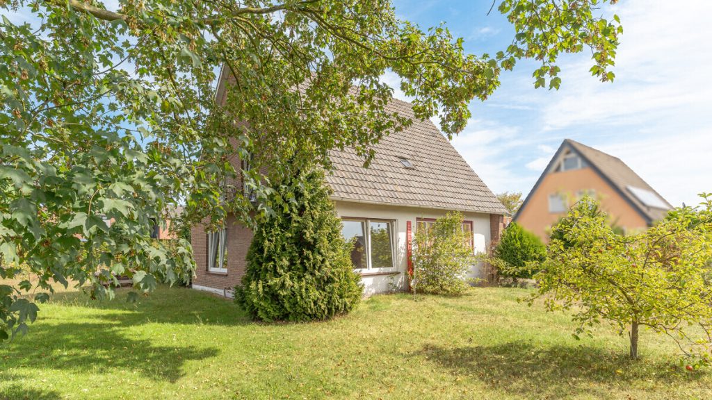 Volksbank Immobilien Niederrhein GmbH - Immobilienangebot - Wesel / Obrighoven - Alle - Hier können eigene Wohnideen entstehen – Einfamilienhaus mit großem Grundstück in Wesel-Obrighoven!