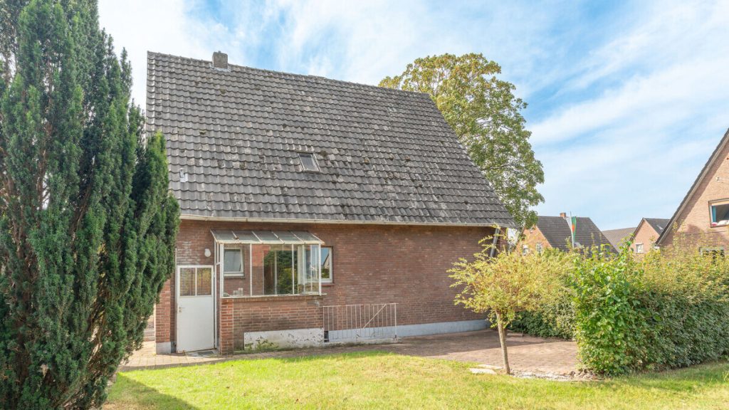 Volksbank Immobilien Niederrhein GmbH - Immobilienangebot - Wesel / Obrighoven - Alle - Hier können eigene Wohnideen entstehen – Einfamilienhaus mit großem Grundstück in Wesel-Obrighoven!