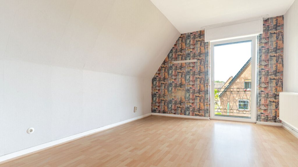 Volksbank Immobilien Niederrhein GmbH - Immobilienangebot - Wesel / Obrighoven - Alle - Hier können eigene Wohnideen entstehen – Einfamilienhaus mit großem Grundstück in Wesel-Obrighoven!