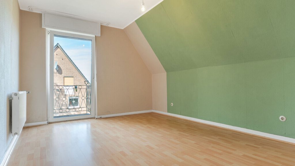 Volksbank Immobilien Niederrhein GmbH - Immobilienangebot - Wesel / Obrighoven - Alle - Hier können eigene Wohnideen entstehen – Einfamilienhaus mit großem Grundstück in Wesel-Obrighoven!