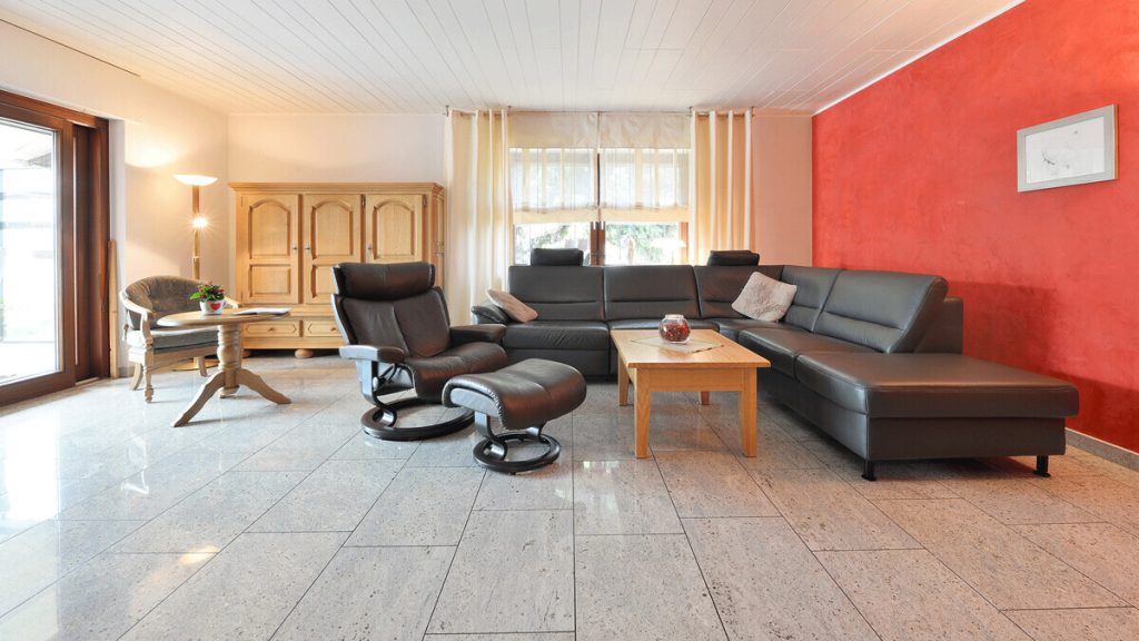 Volksbank Immobilien Niederrhein GmbH - Immobilienangebot - Moers - Alle - Großzügiges Zuhause mit Wintergarten und Idylle in Moers-Repelen