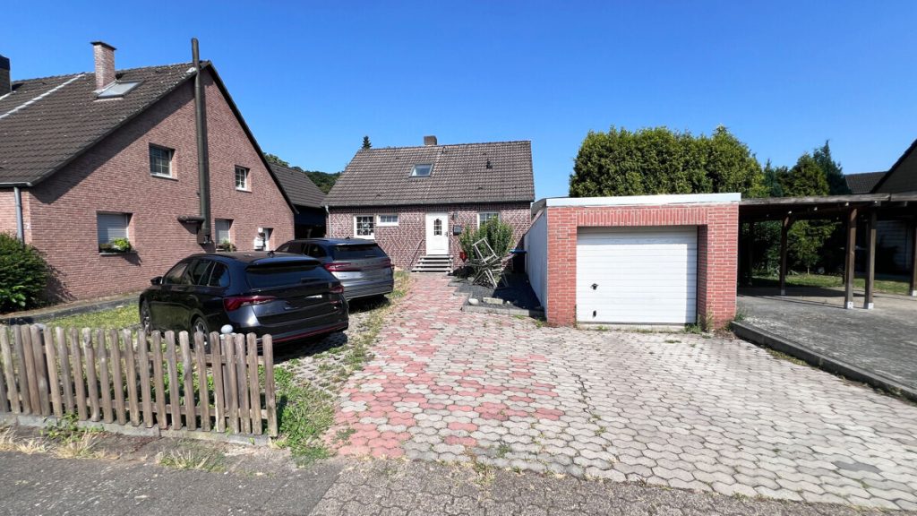 Volksbank Immobilien Niederrhein GmbH - Immobilienangebot - Kamp-Lintfort - Alle - Kamp-Lintfort-Niersenbruch – familienfreundliches Wohnen mit großzügigem Garten!