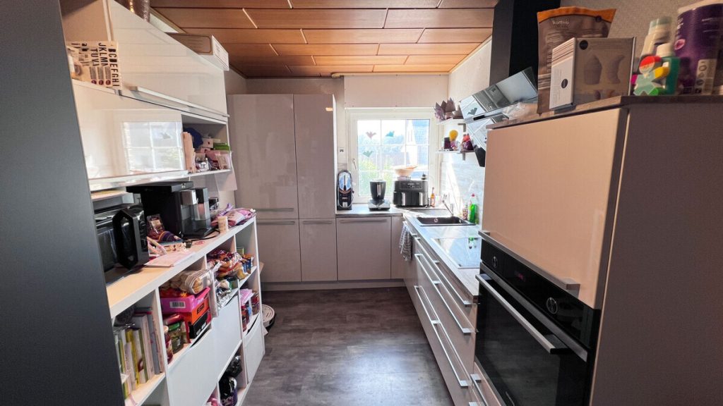 Volksbank Immobilien Niederrhein GmbH - Immobilienangebot - Kamp-Lintfort - Alle - Kamp-Lintfort-Niersenbruch – familienfreundliches Wohnen mit großzügigem Garten!
