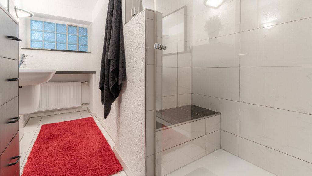 Volksbank Immobilien Niederrhein GmbH - Immobilienangebot - Duisburg - Alle - Vielseitiges Gebäudeensemble auf 900 m² – großzügiges Wohnen kombiniert mit Mieteinnahmen in Walsum