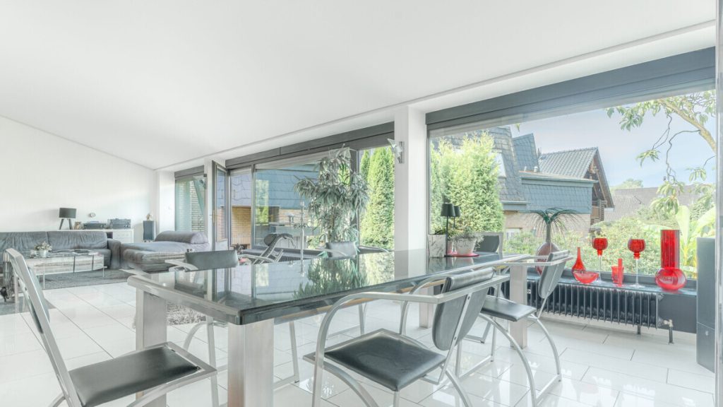 Volksbank Immobilien Niederrhein GmbH - Immobilienangebot - Duisburg - Alle - Vielseitiges Gebäudeensemble auf 900 m² – großzügiges Wohnen kombiniert mit Mieteinnahmen in Walsum
