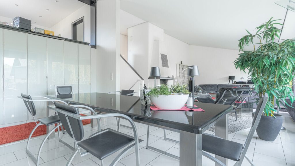 Volksbank Immobilien Niederrhein GmbH - Immobilienangebot - Duisburg - Alle - Vielseitiges Gebäudeensemble auf 900 m² – großzügiges Wohnen kombiniert mit Mieteinnahmen in Walsum