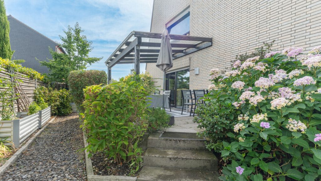 Volksbank Immobilien Niederrhein GmbH - Immobilienangebot - Duisburg - Alle - Vielseitiges Gebäudeensemble auf 900 m² – großzügiges Wohnen kombiniert mit Mieteinnahmen in Walsum