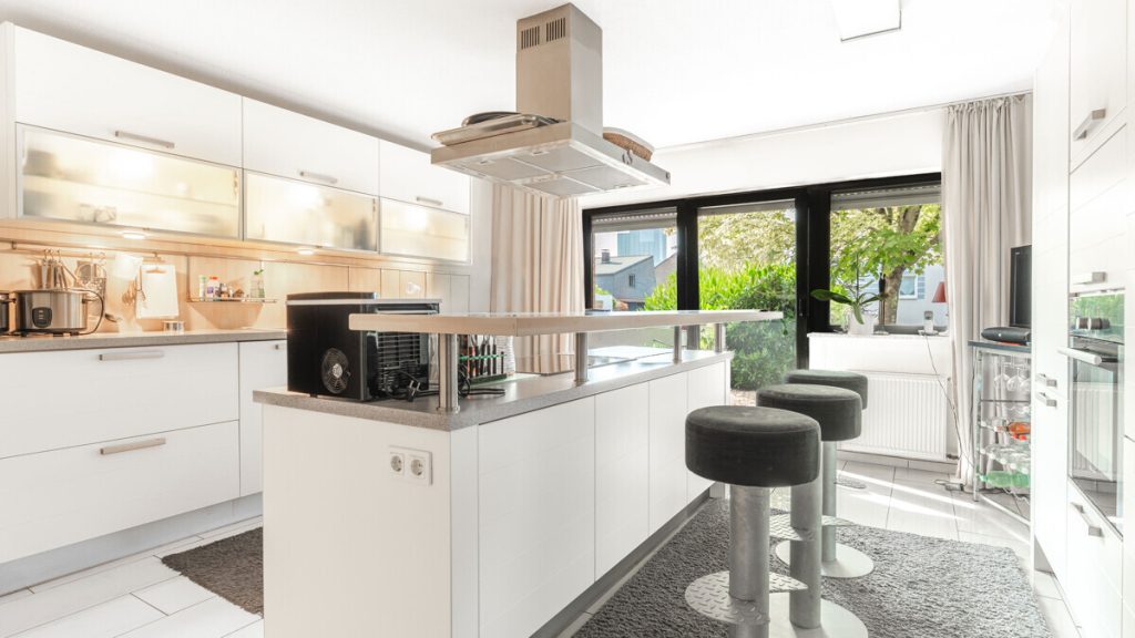 Volksbank Immobilien Niederrhein GmbH - Immobilienangebot - Duisburg - Alle - Vielseitiges Gebäudeensemble auf 900 m² – großzügiges Wohnen kombiniert mit Mieteinnahmen in Walsum