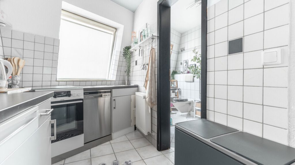 Volksbank Immobilien Niederrhein GmbH - Immobilienangebot - Duisburg - Alle - Vielseitiges Gebäudeensemble auf 900 m² – großzügiges Wohnen kombiniert mit Mieteinnahmen in Walsum