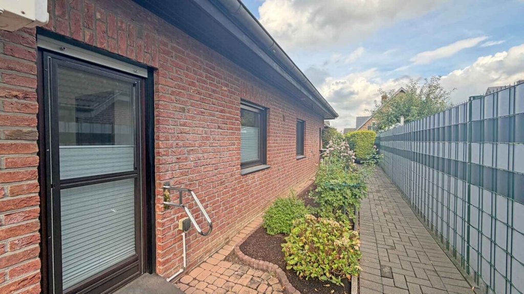 Volksbank Immobilien Niederrhein GmbH - Immobilienangebot - Alpen - Alle - Hier will man alt werden! Gepflegter Bungalow im Herzen von Alpen!