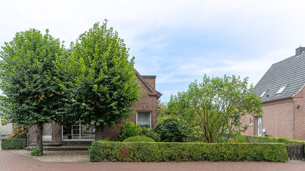 Volksbank Immobilien Niederrhein GmbH - Immobilienangebot - Wesel - Alle - Wohnen mit vielen Möglichkeiten – großzügiges Wohn- und Geschäftshaus in Wesel-Lackhausen!