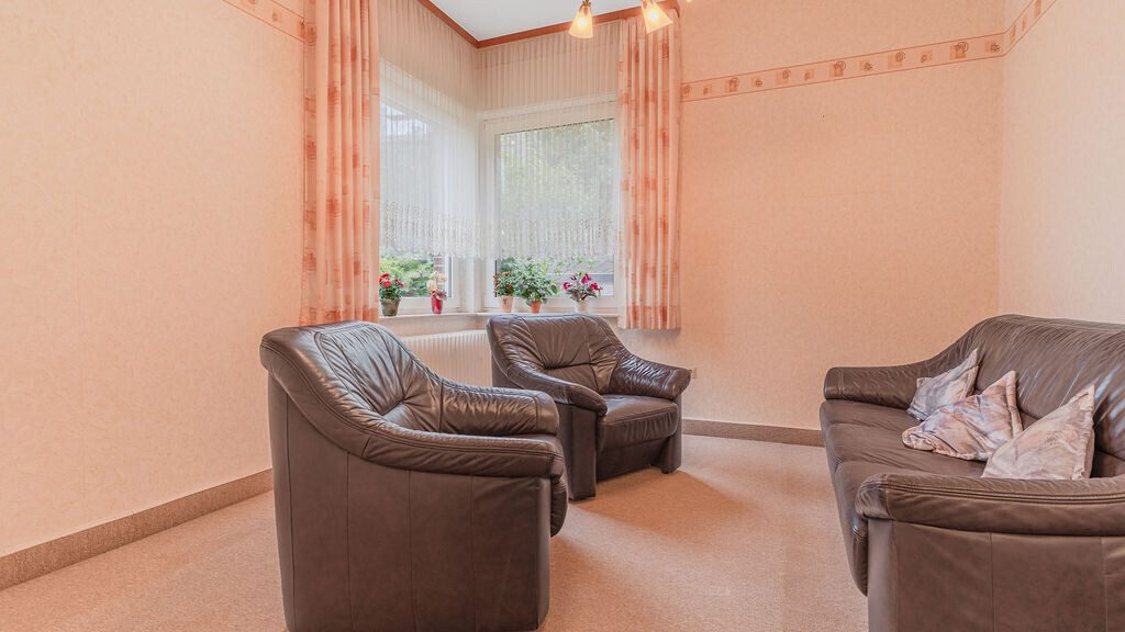 Volksbank Immobilien Niederrhein GmbH - Immobilienangebot - Wesel - Alle - Wohnen mit vielen Möglichkeiten – großzügiges Wohn- und Geschäftshaus in Wesel-Lackhausen!