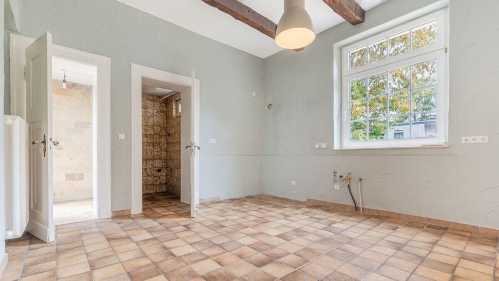 Volksbank Immobilien Niederrhein GmbH - Immobilienangebot - Voerde - Alle - Eine außergewöhnliche Stadtvilla von 1915 – historische Eleganz und großzügige Raumwirkung in Voerde!