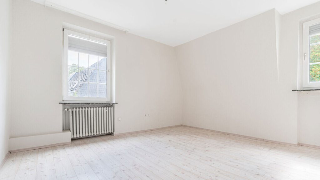 Volksbank Immobilien Niederrhein GmbH - Immobilienangebot - Voerde - Alle - Eine außergewöhnliche Stadtvilla von 1915 – historische Eleganz und großzügige Raumwirkung in Voerde!