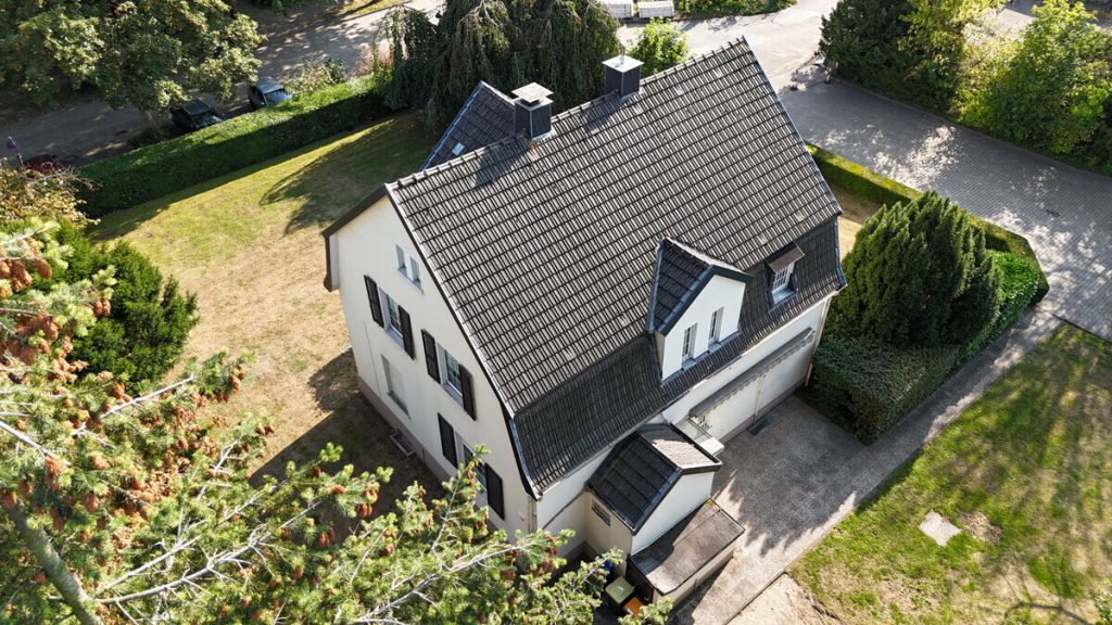 Volksbank Immobilien Niederrhein GmbH - Immobilienangebot - Voerde - Alle - Eine außergewöhnliche Stadtvilla von 1915 – historische Eleganz und großzügige Raumwirkung in Voerde!