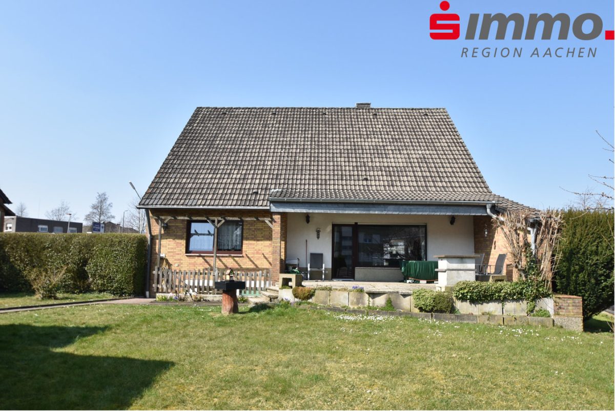 Immobilienangebot - Stolberg - Wohnen - Freistehendes Einfamilienhaus mit Einliegerwohnung