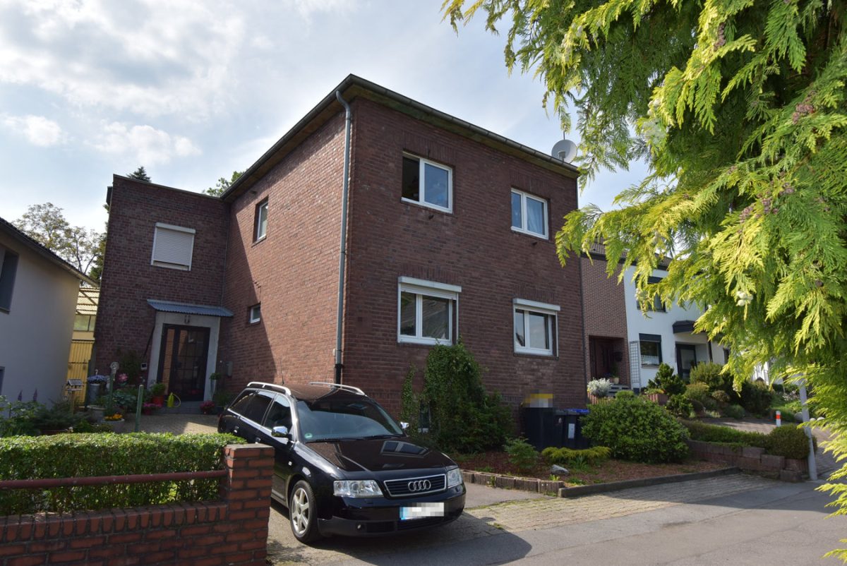 Immobilienangebot - Alsdorf - Wohnen - Einfamilienhaus in verkehrsruhiger Lage von 52477 Alsdorf-Ofden