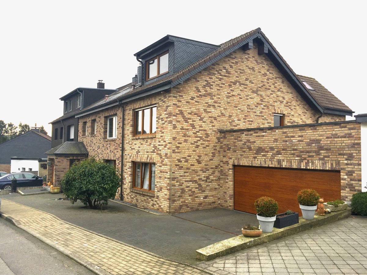Immobilienangebot - Stolberg - Wohnen - Eigentumswohnung mit Ausbaureserve in einem Zweifamilienhaus