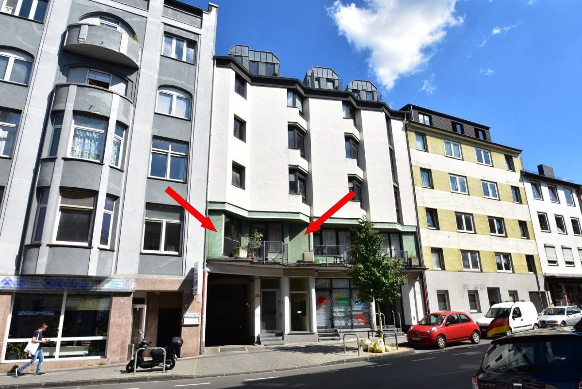 Immobilienangebot - Aachen - Wohnen - Helle, bezugsfreie 2 Zimmer Wohnung, mit 2 Tiefgaragenstellplätzen in beliebter Wohnlage