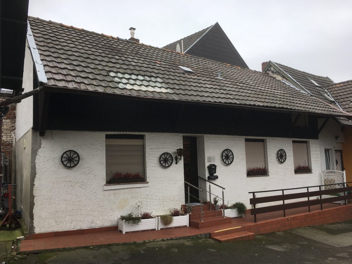 Immobilienangebot - Baesweiler - Wohnen - Einfamilienhaus im Stadtzentrum
