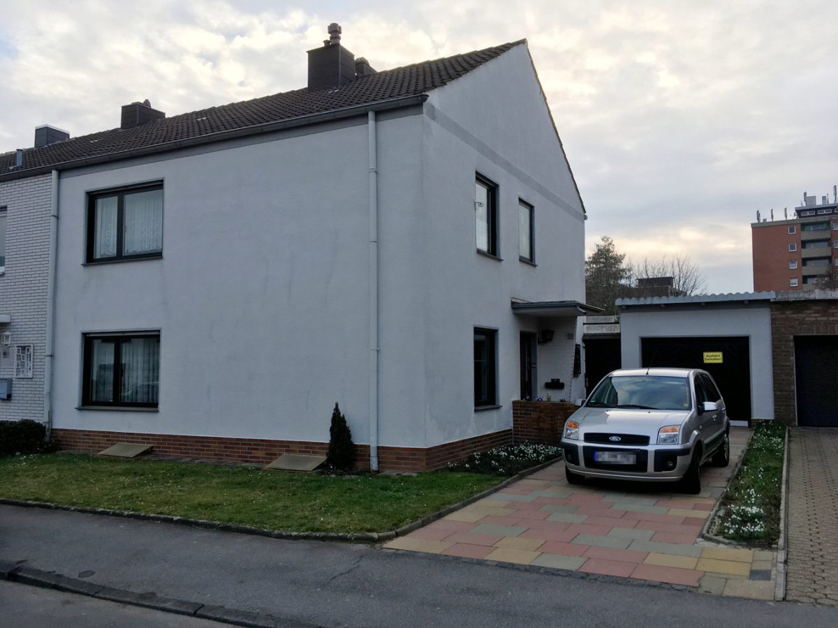 Immobilienangebot - Eschweiler - Wohnen - Modernisierungsbedürftiges Einfamilienhaus in ruhiger Lage in Eschweiler-Zentrumsnähe