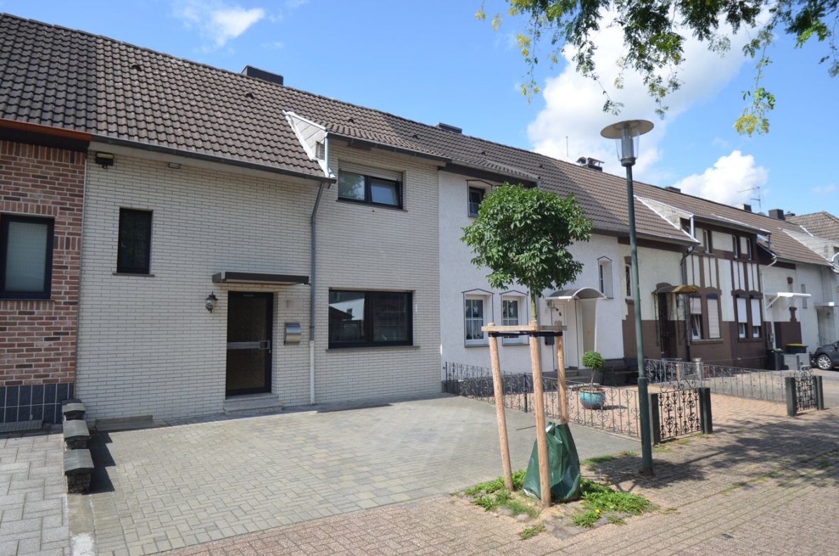 Immobilienangebot - Alsdorf - Wohnen - Solides Einfamilienhaus im Herzen von Kellersberg