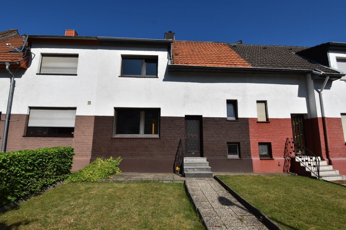 Immobilienangebot - Herzogenrath - Wohnen - Ansprechendes Siedlungshaus für die kleine Familie mit schönem Grundstück