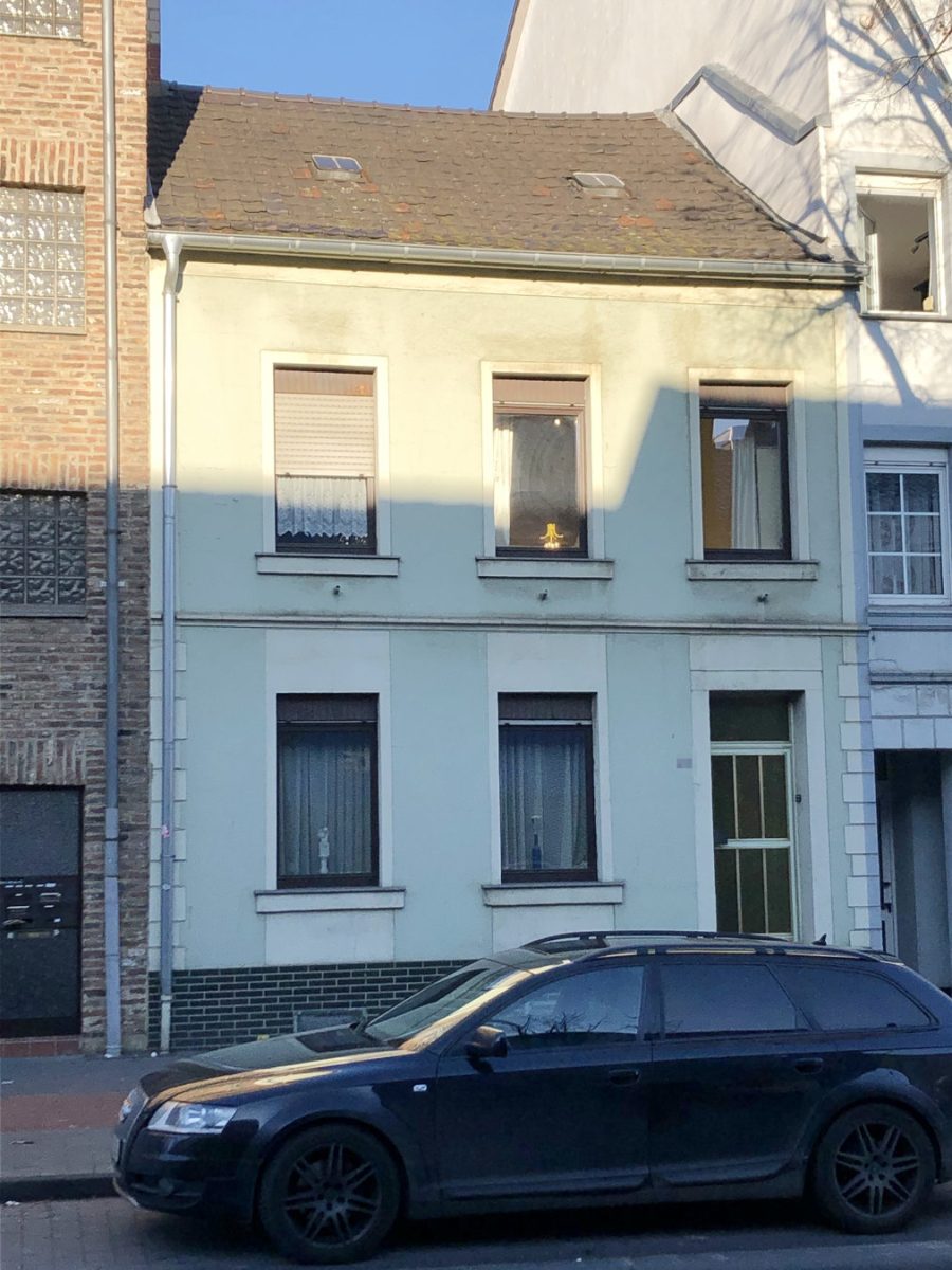 Immobilienangebot - Eschweiler - Wohnen - Zentral gelegenes Einfamilienhaus mit Westgarten
