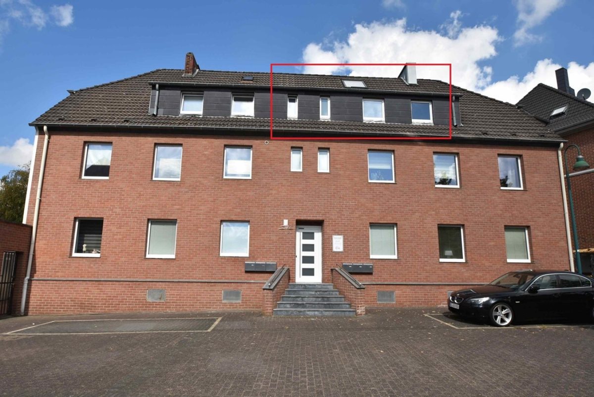 Immobilienangebot - Eschweiler - Wohnen - Sanierte Maisonette-Wohnung im Dachgeschoss in guter Lage