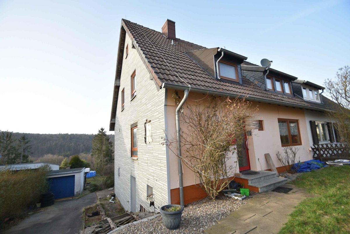 Immobilienangebot - Stolberg-Zweifall - Wohnen - - Handwerker gesucht - Modernisierungsbedürftiges Einfamilienhaus in Erbpacht!!!