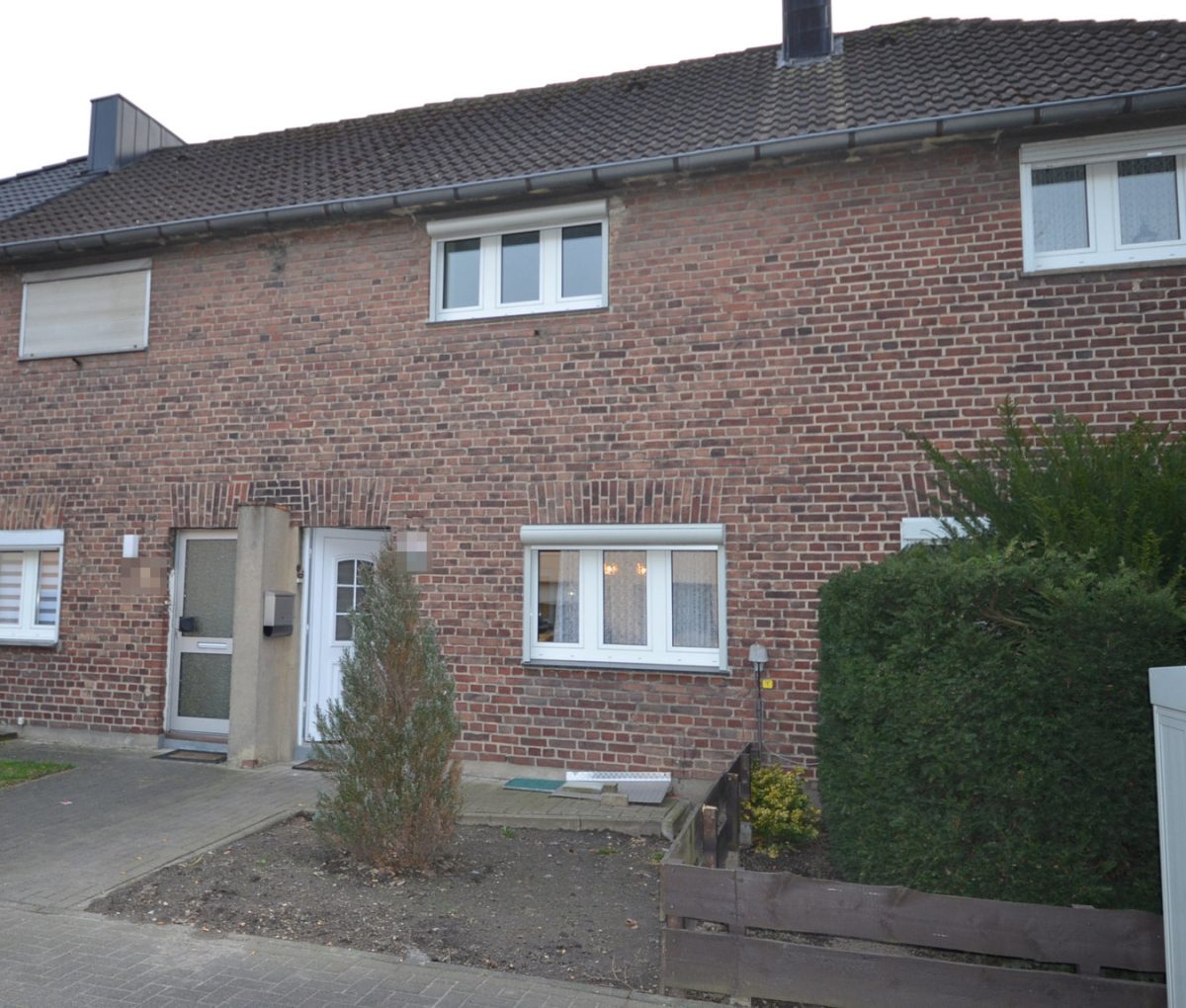 Immobilienangebot - Baesweiler - Wohnen - Kleineres Einfamilienhaus am Rande des Stadtparks