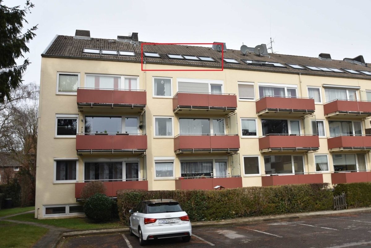 Immobilienangebot - Aachen - Wohnen - Teilmöblierte Dachgeschosswohnung in beliebter Lage