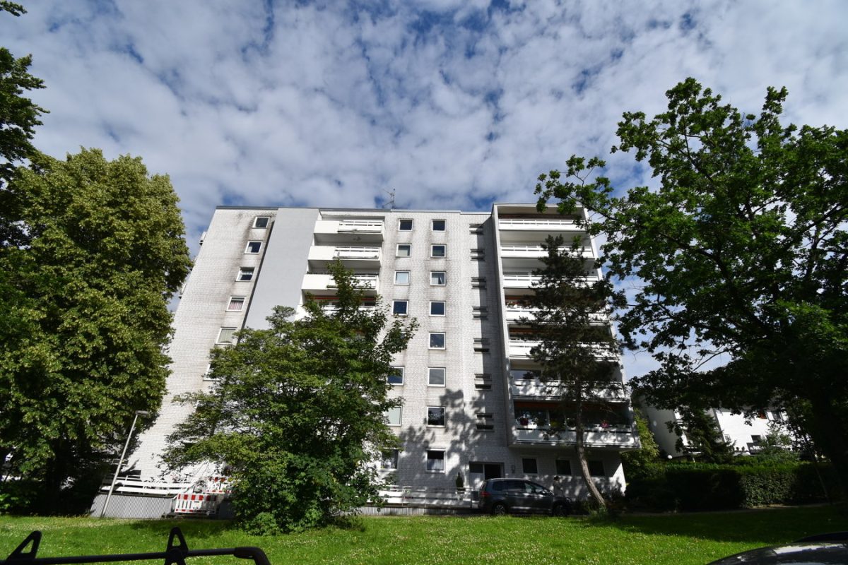 Immobilienangebot - Aachen - Wohnen - Solide Kapitalanlage!
Langjährig vermietete, penibel gepflegte 
3 - Zimmerwohnung in Hanbruch.
